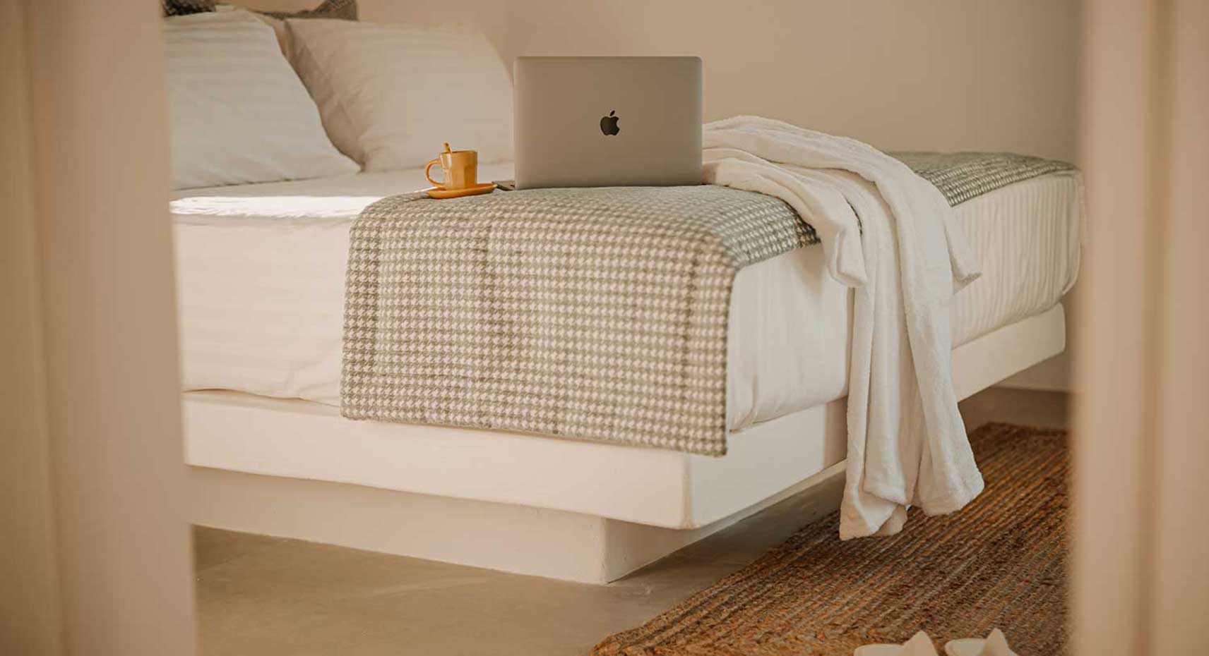 Υπνοδωμάτιο με διπλό κρεβάτι στο Villa Aelia