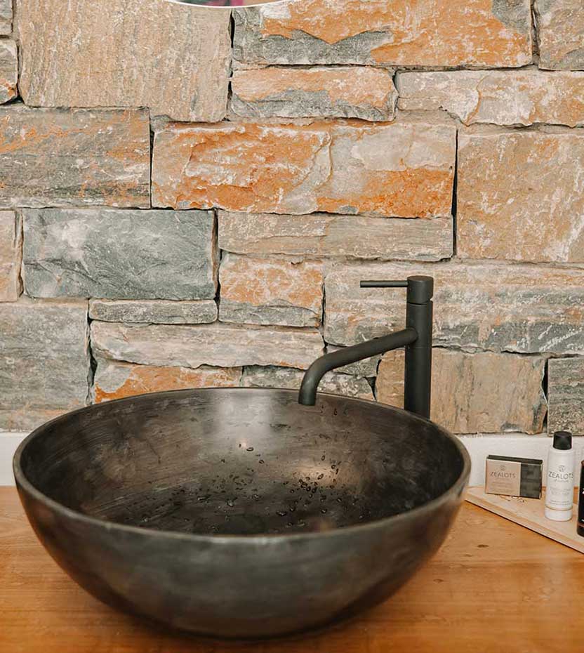 Το μπάνιο του Villa Aelia