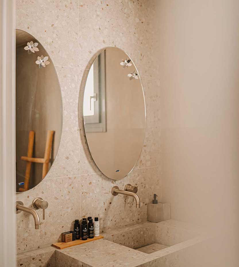 Το μπάνιο του Villa Anemona