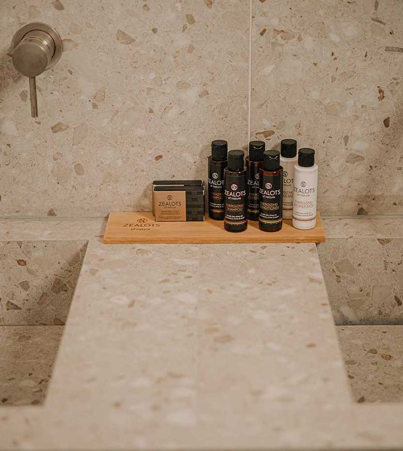 Το μπάνιο του Villa Anemona