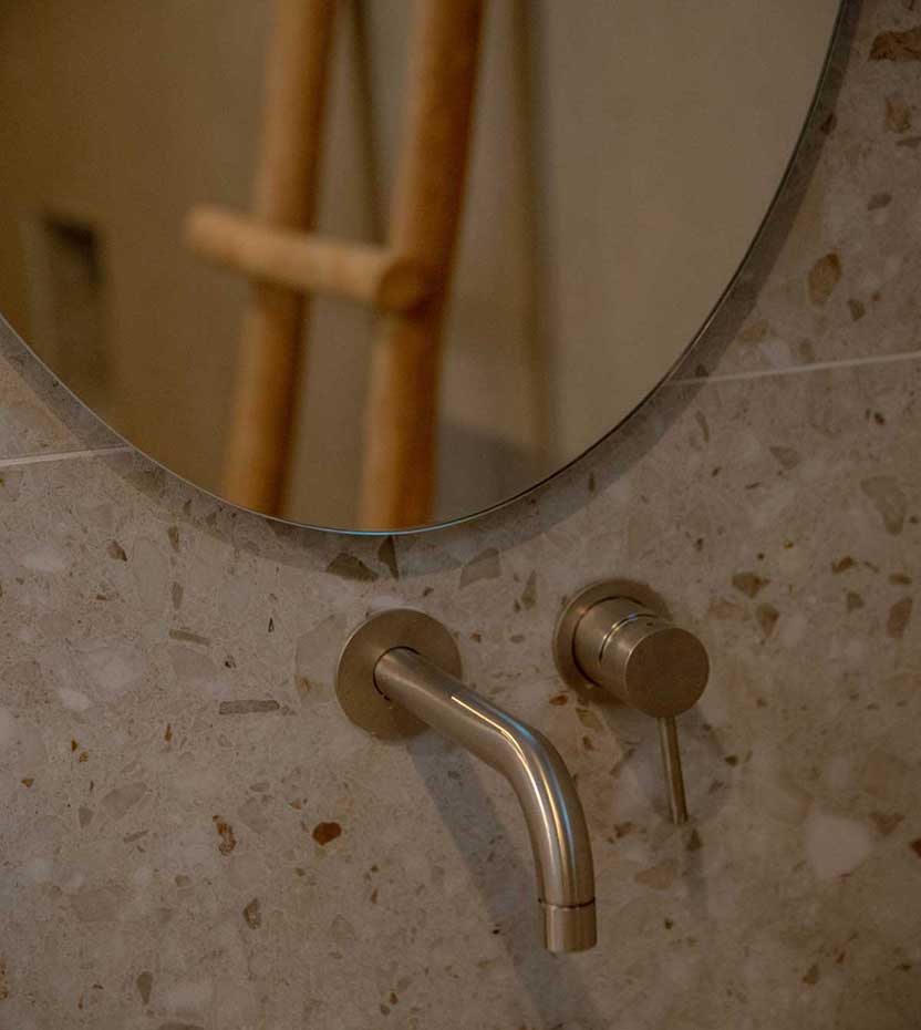 Το μπάνιο του Villa Anemona