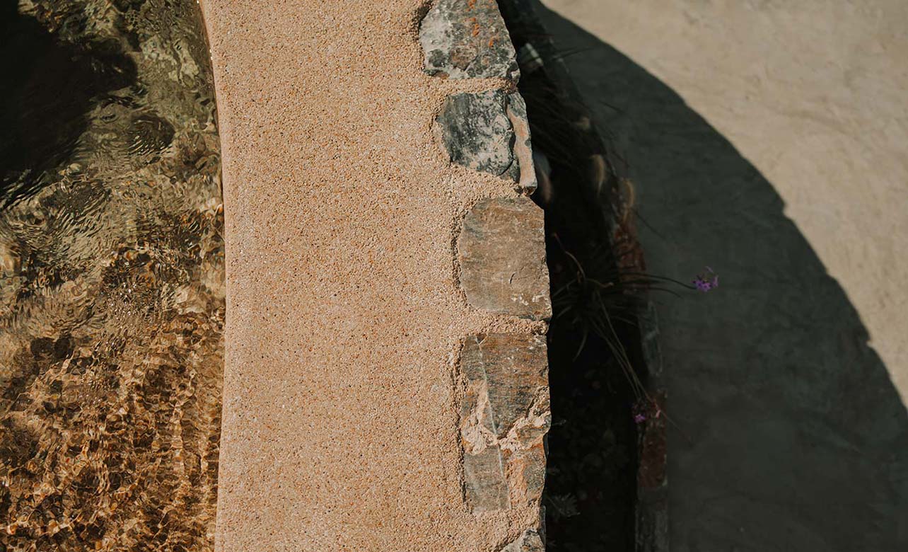 Venue Villas με υδρομασάζ στη Φολέγανδρο